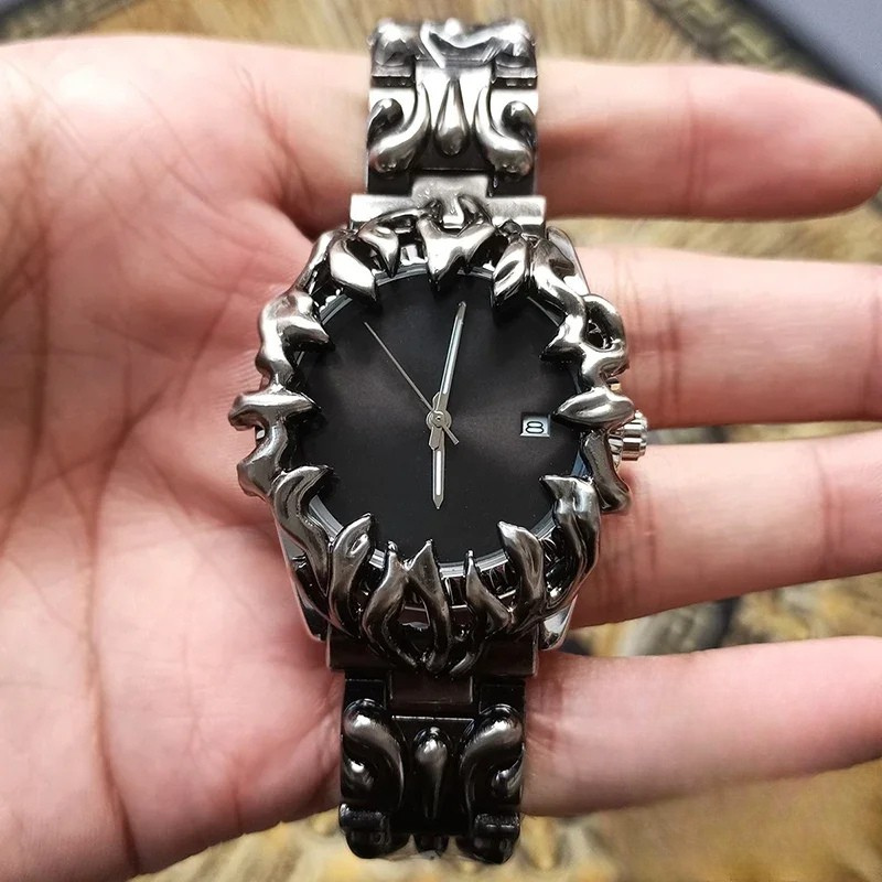 Claw Watch Round Case Retro Y2K Quartz