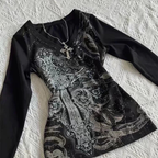 Long Sleeve Top Womens Y2K Gothic Cross Print V Neck Slim Fit Graphic Tee