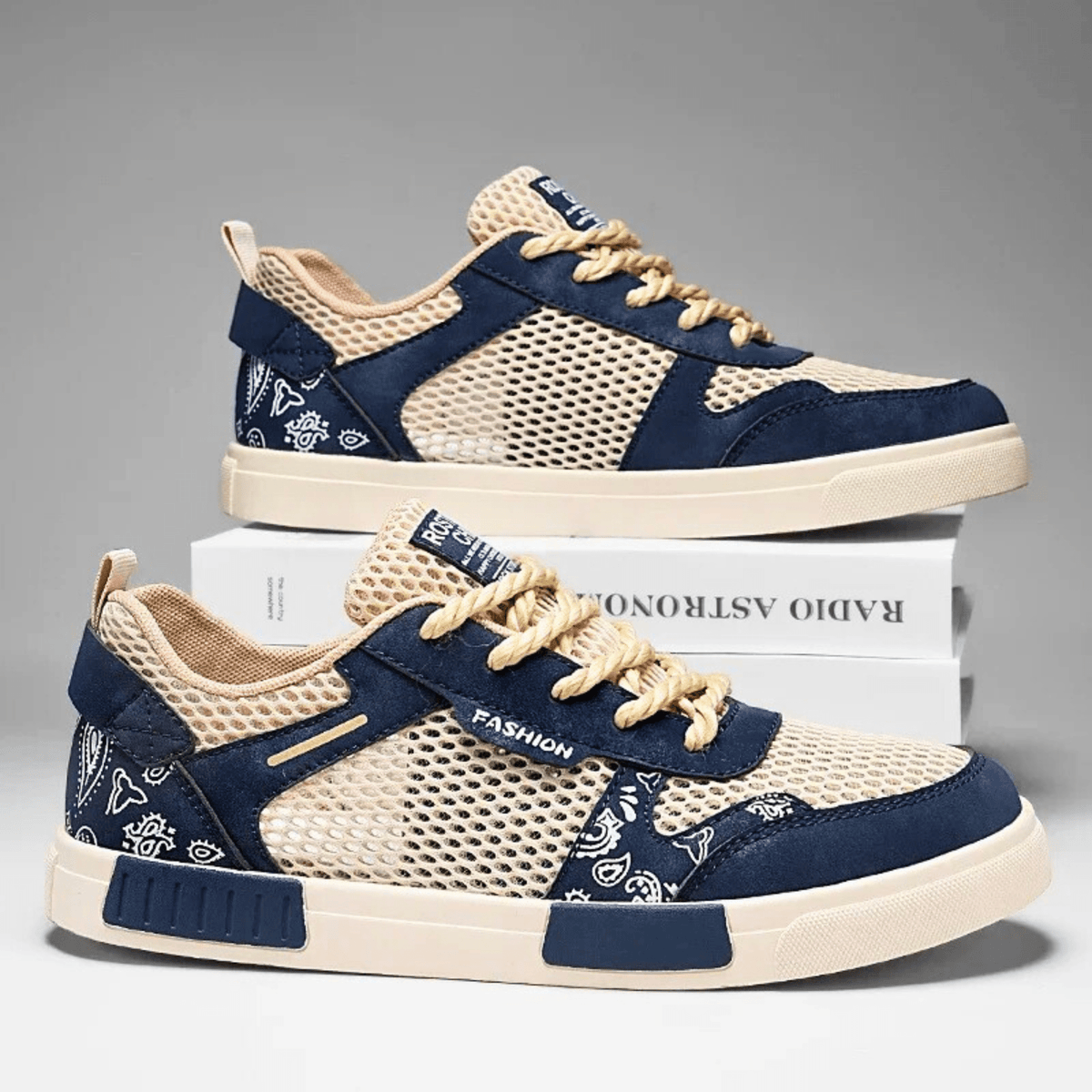 Mens Sneaker Laced - Mesh Upper - Rubber Sole