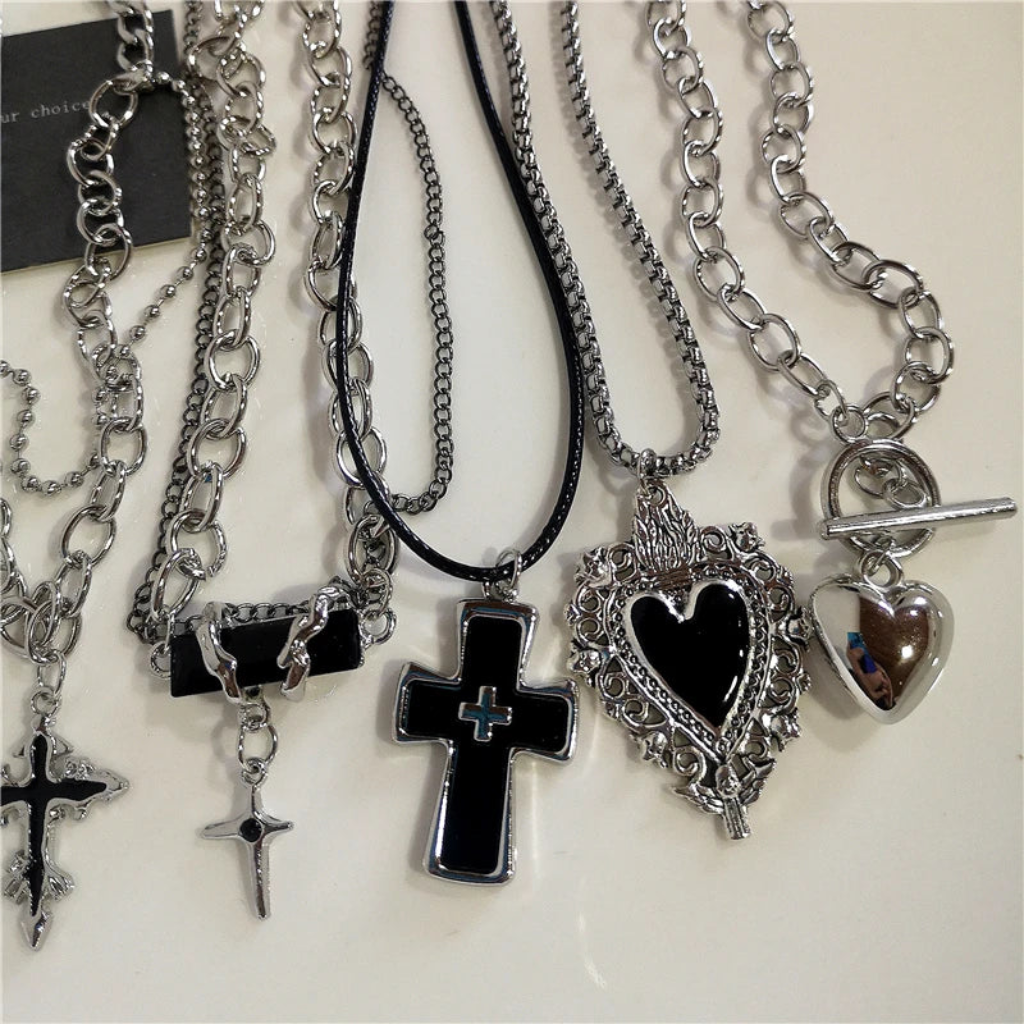 Punk Rock Black Heart Cross Pendant Chain Necklace For Men Women Hip Hop Street Vintage 90s Y2K Grunge Goth Accessories