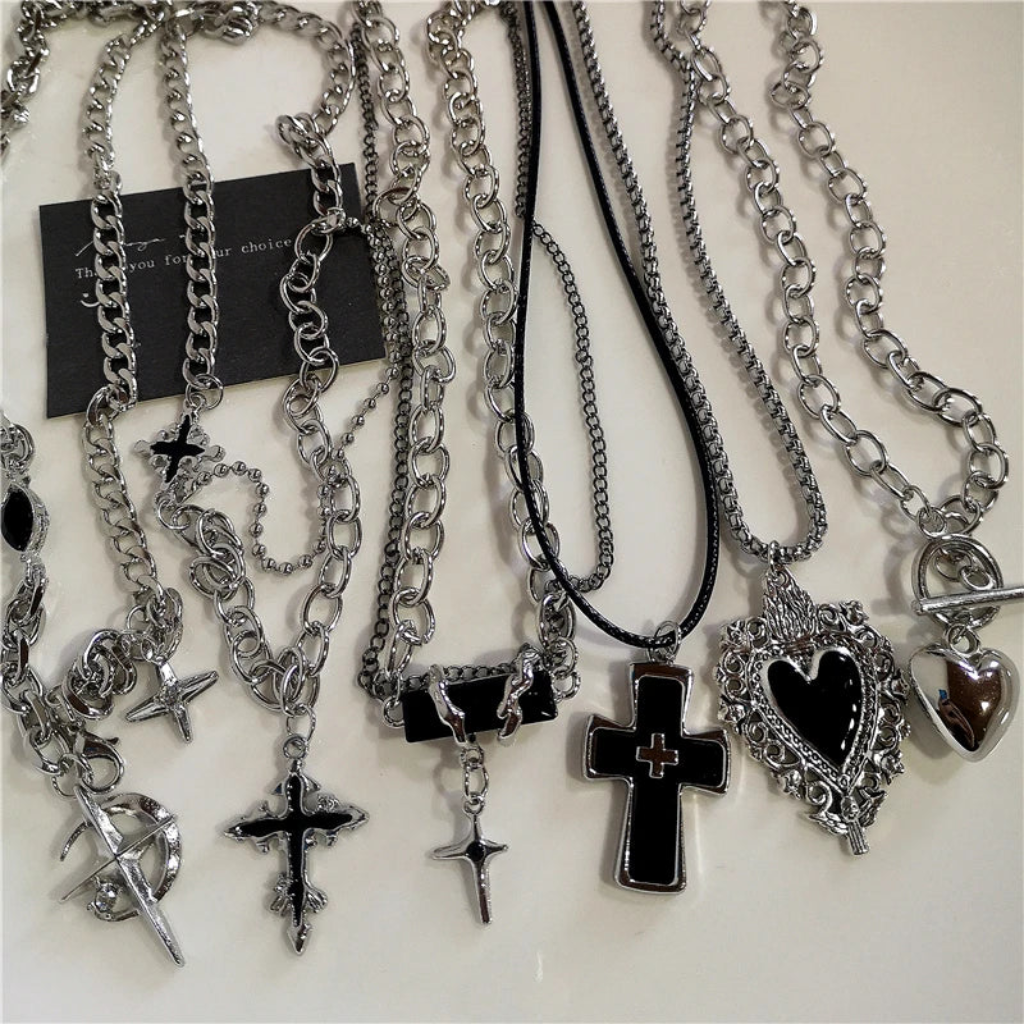 Punk Rock Black Heart Cross Pendant Chain Necklace For Men Women Hip Hop Street Vintage 90s Y2K Grunge Goth Accessories