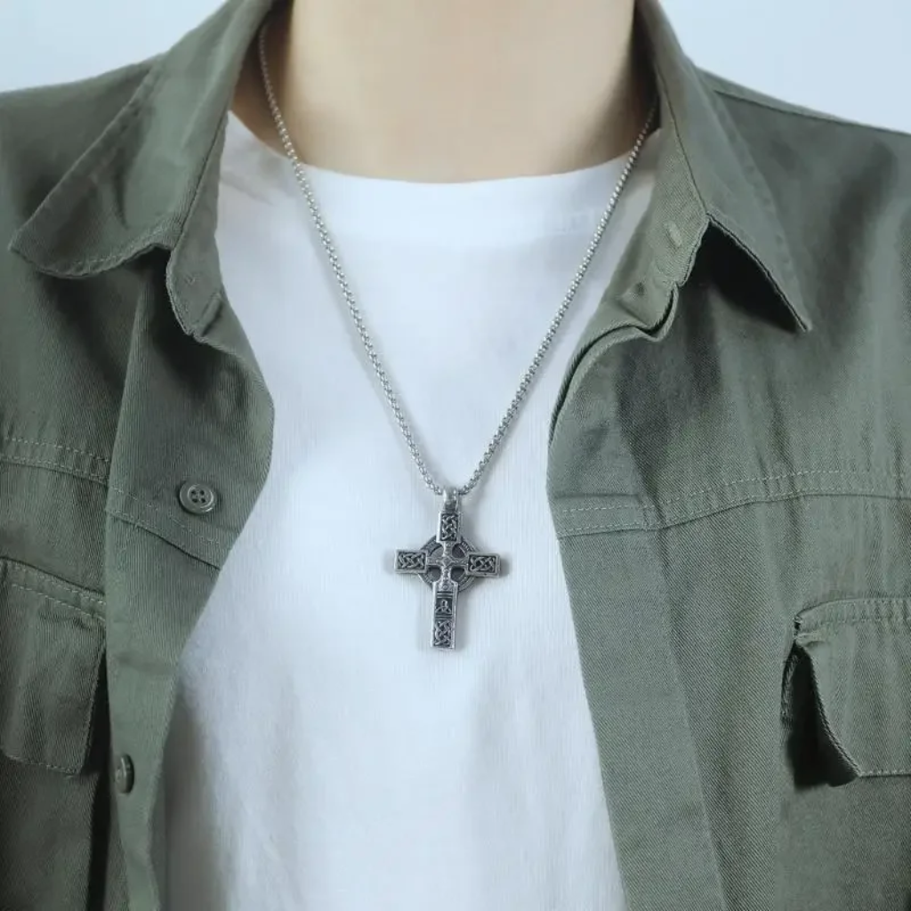 Silver Cross Necklace Pendant Celtic Irish Knotwork Engraved Box Chain
